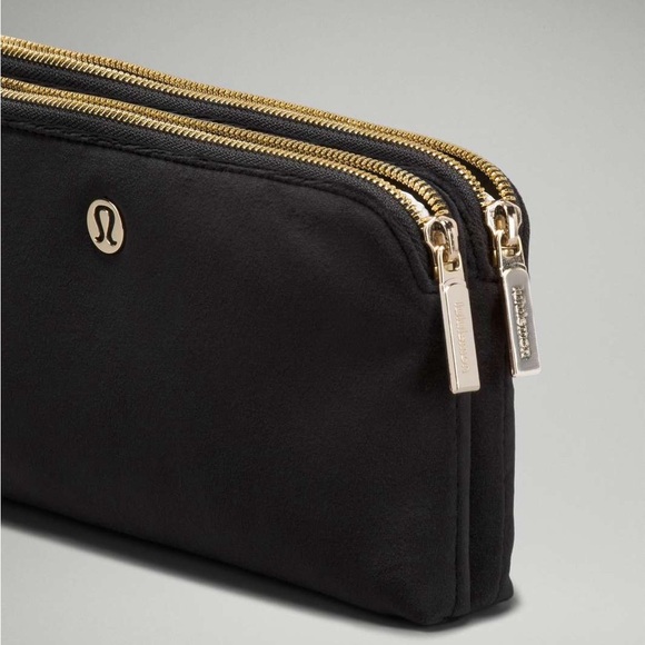 Lululemon Curved Wristlet *Velour Black 2024 Style Number: W9EP1S Price: $58 O/S - Picture 9 of 9